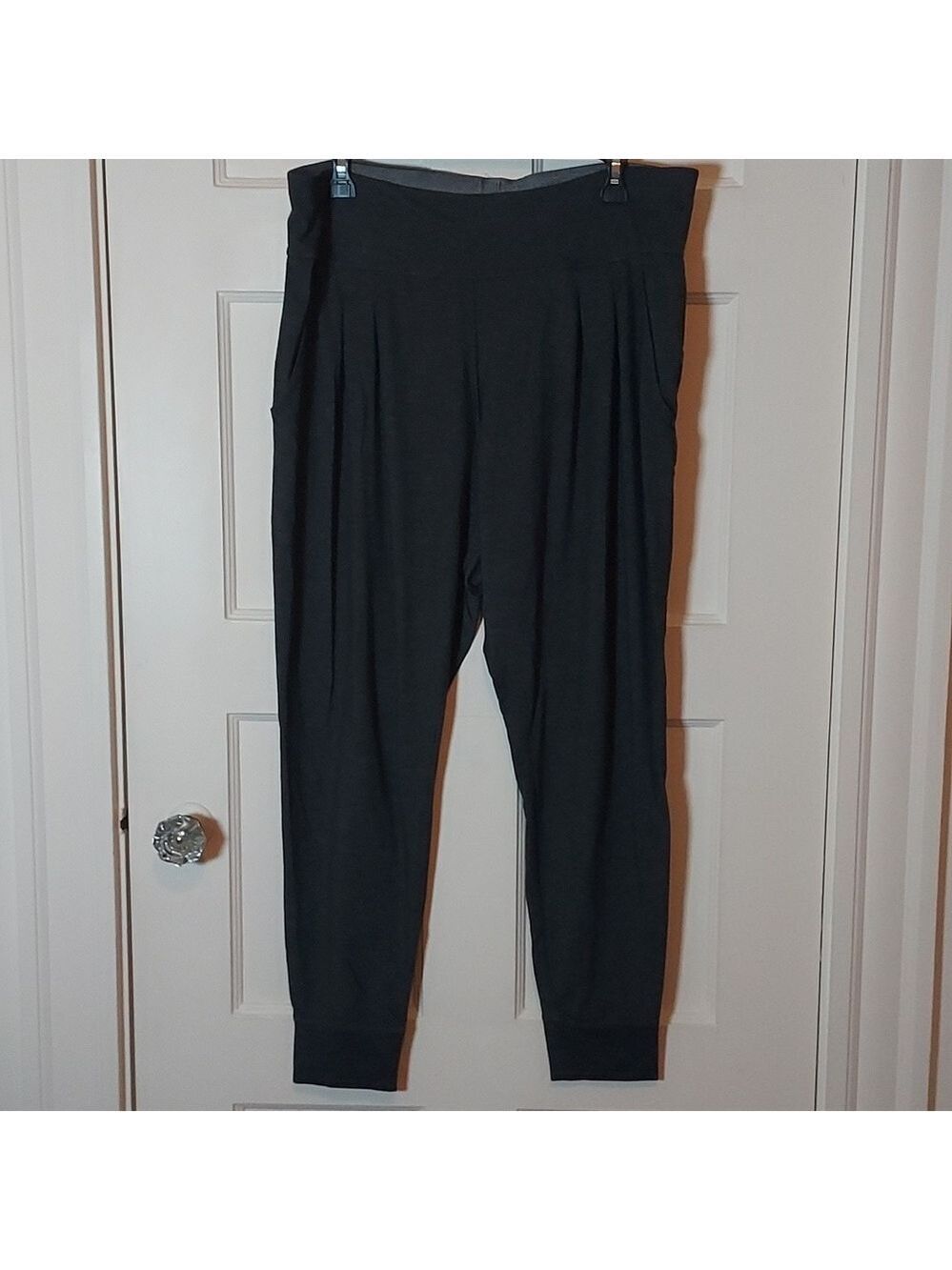 Z By Zella Charcoal Pleated Front Joggers Size XL